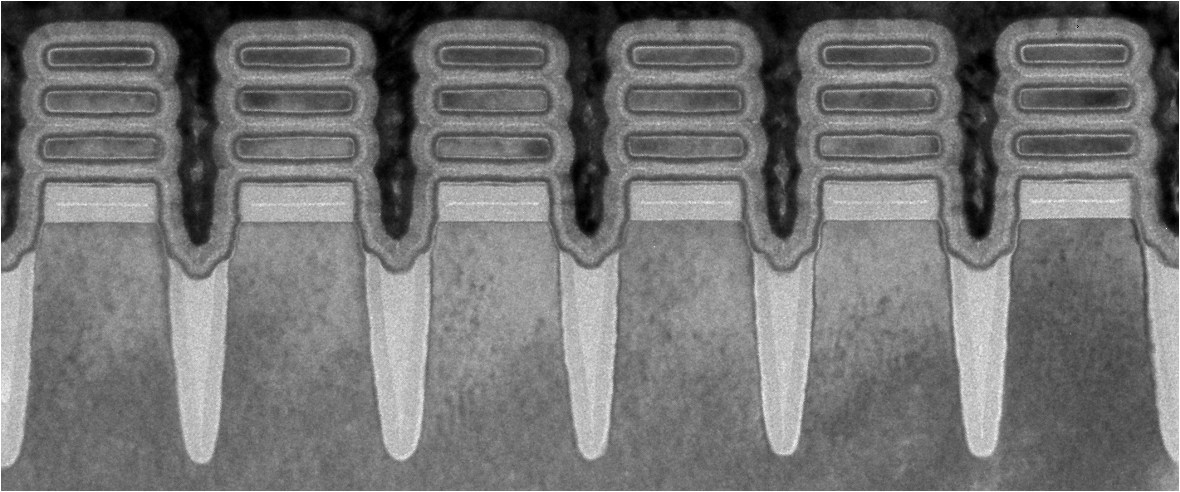 Row_of_2_nm_nanosheet_devices