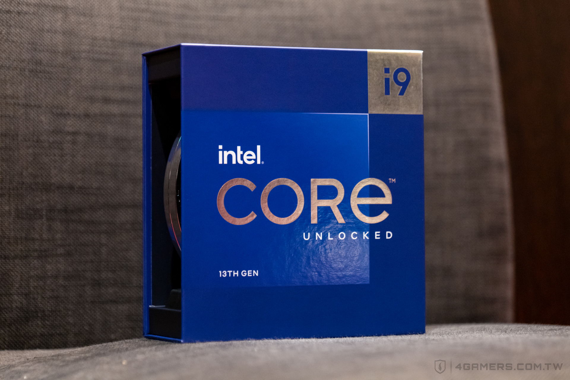 Intel Core i9-13900K盒裝與眾多Z790主機板同台亮相，同場加映Arc顯卡