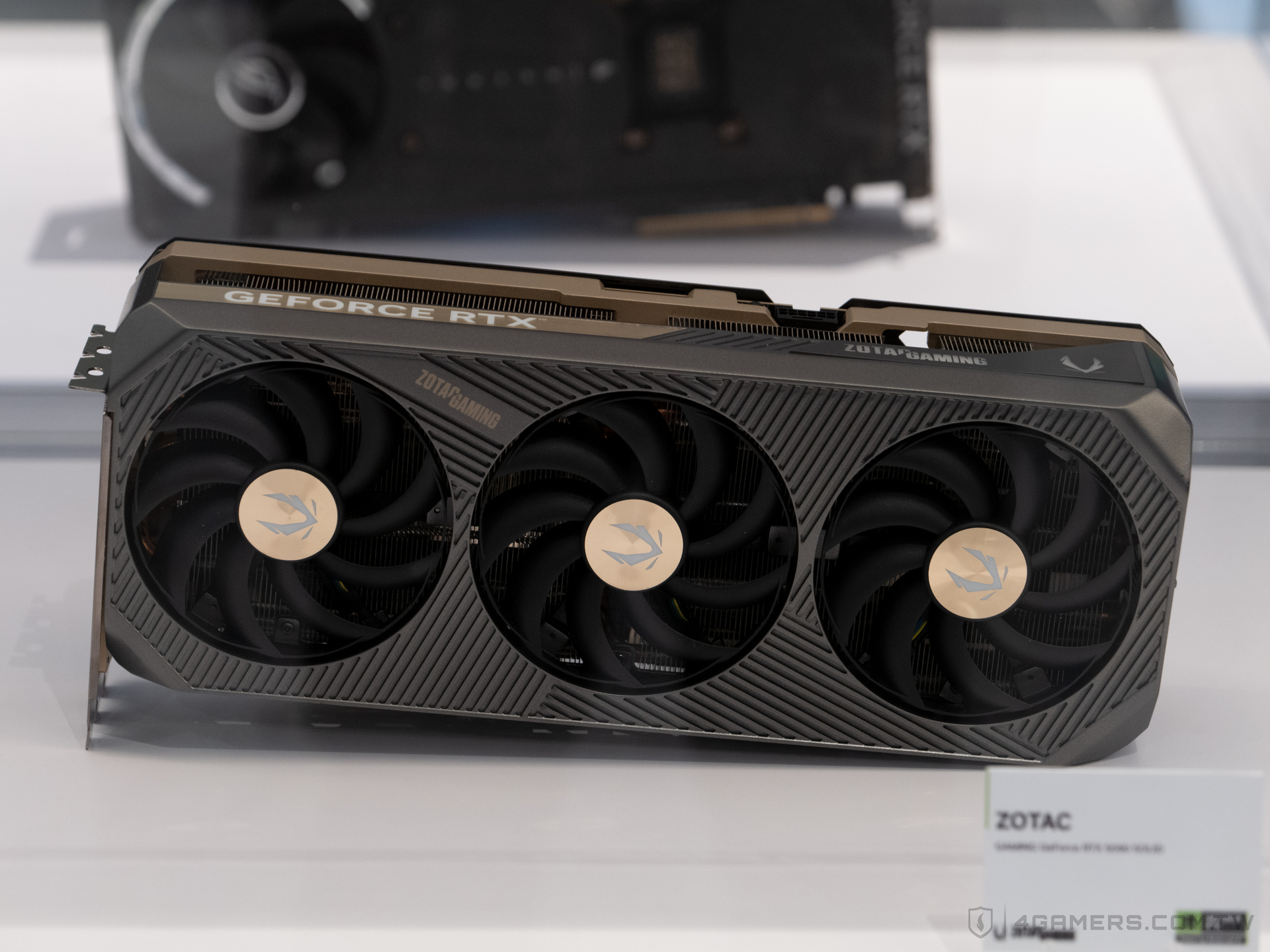 ZOTAC Gaming 索泰 GeForce RTX 5090 SOLID