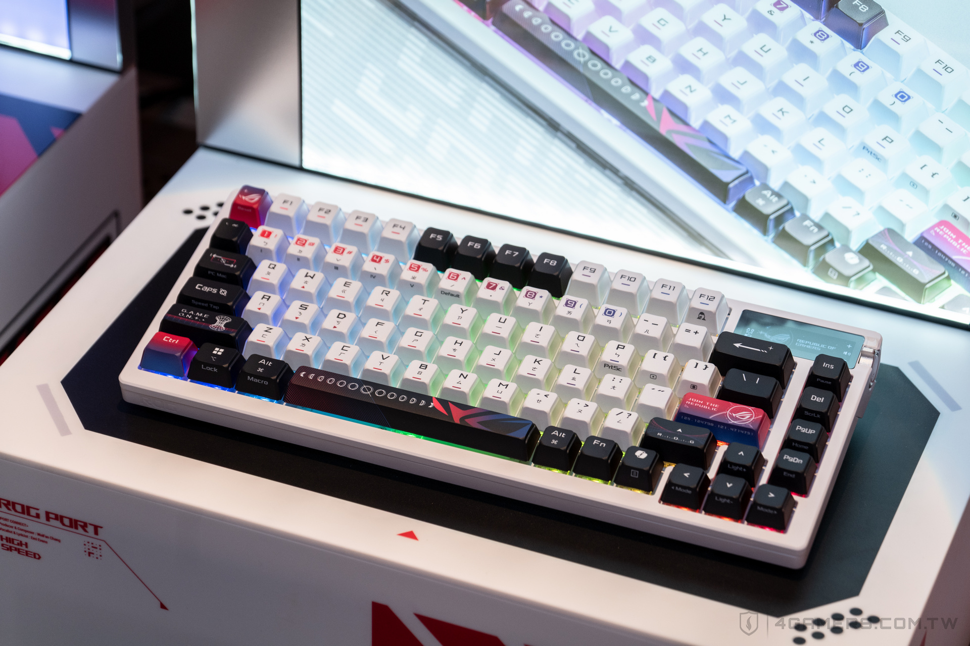 ASUS ROG Azoth X