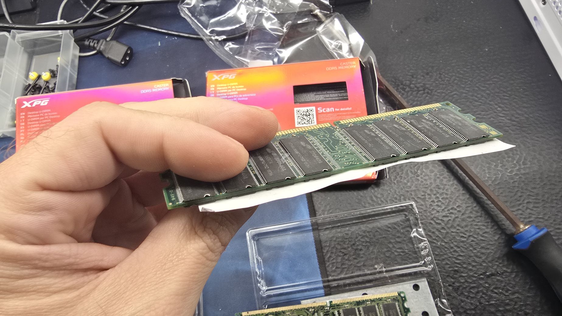 Scam DDR5