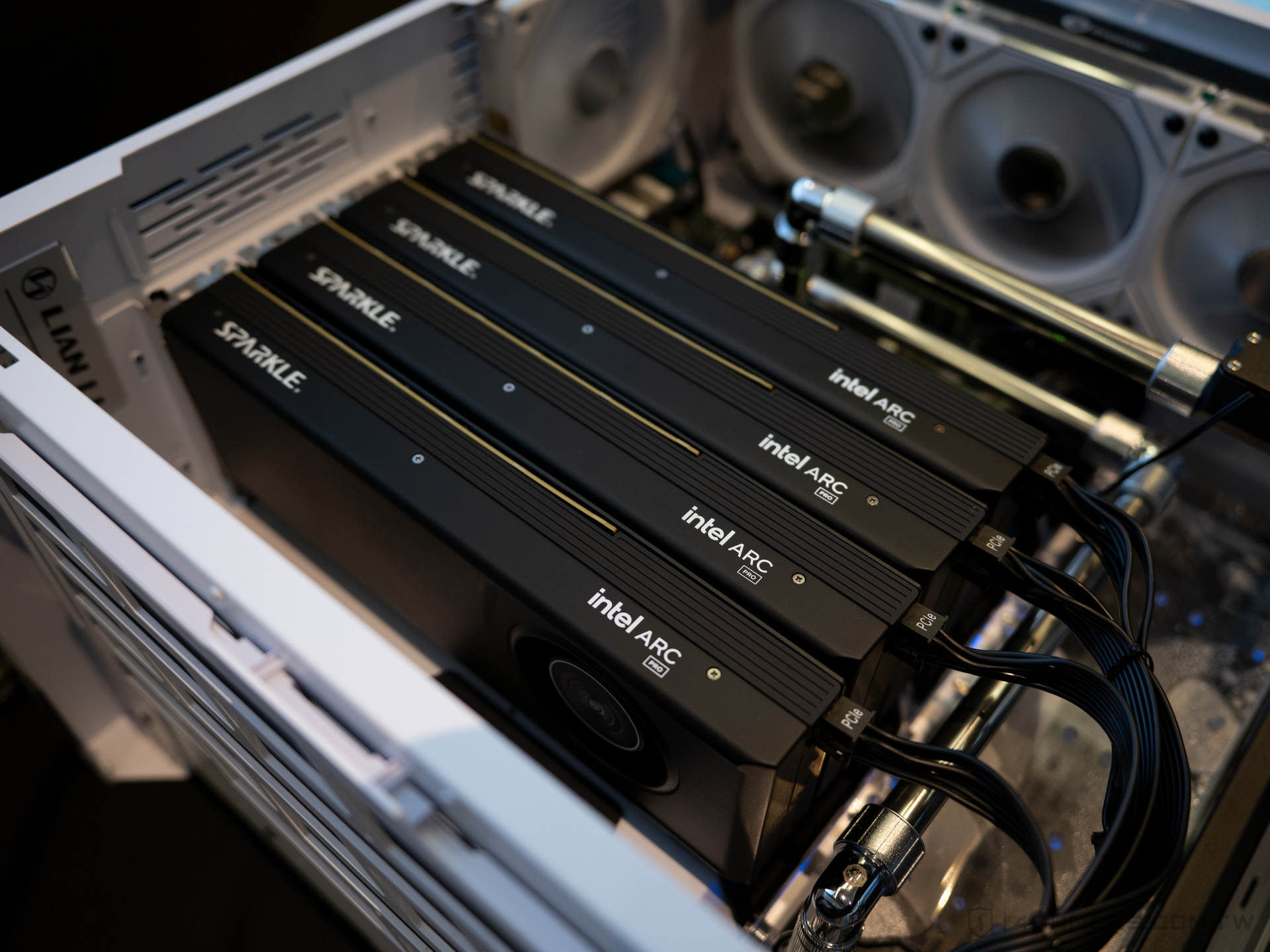 Intel Arc Pro B50
