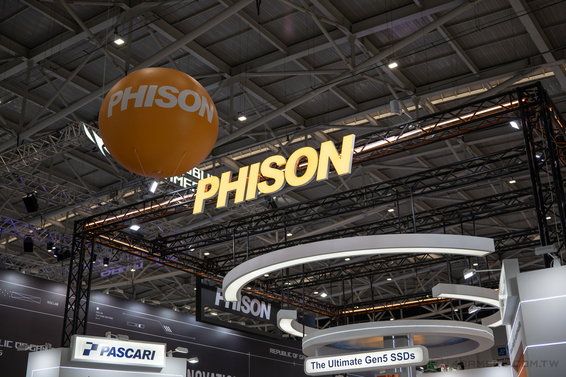 Phison PS5028-E28