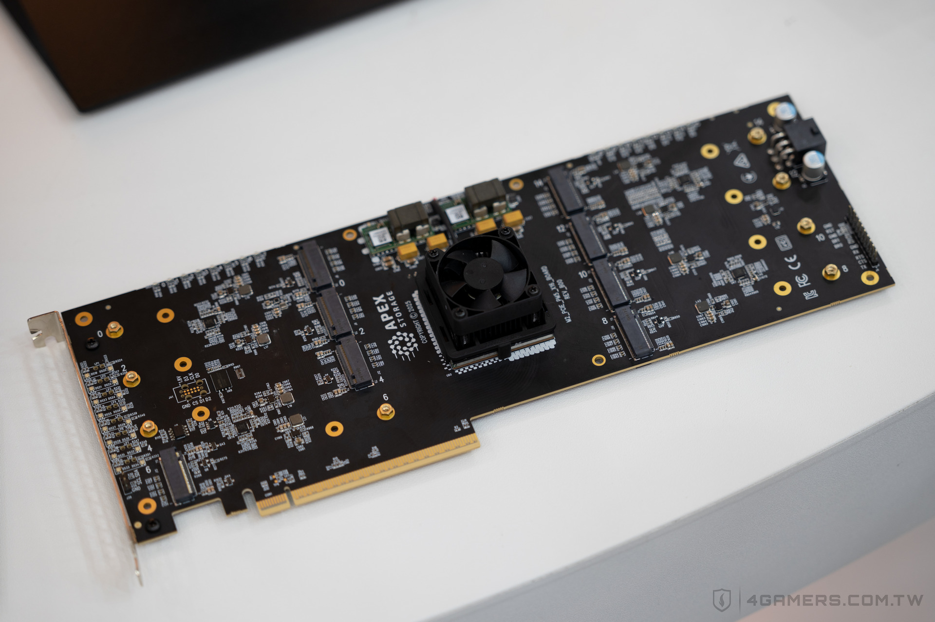 Phison PS5028-E28