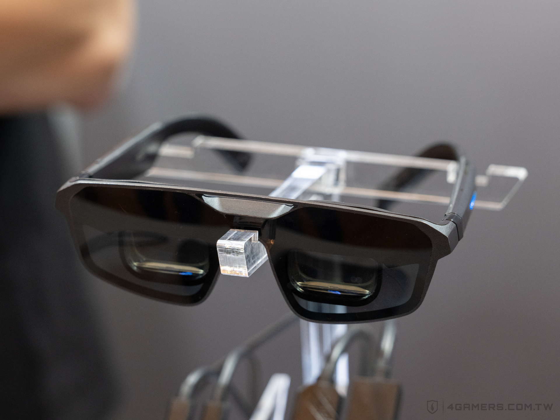 ASUS ROG XREAL R1 AR