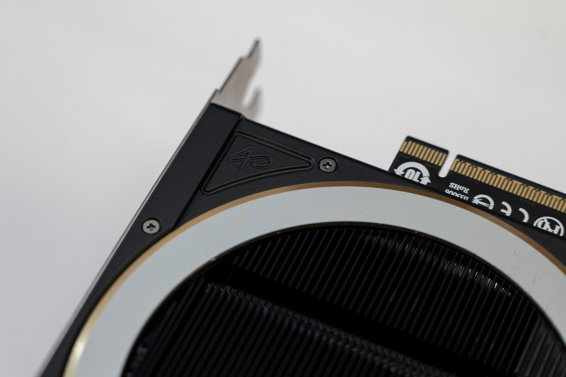 AORUS GeForce RTX 5090 INFINITY