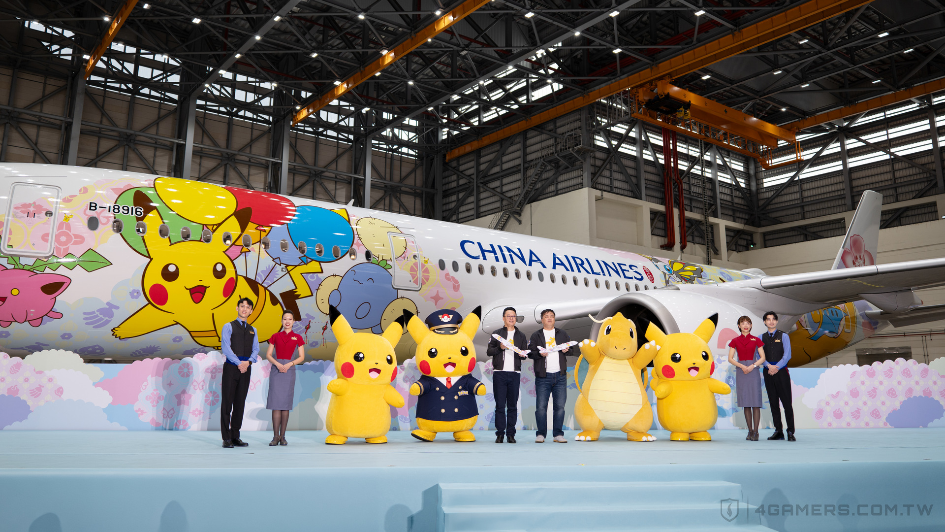 華航 皮卡丘彩繪機 CI2