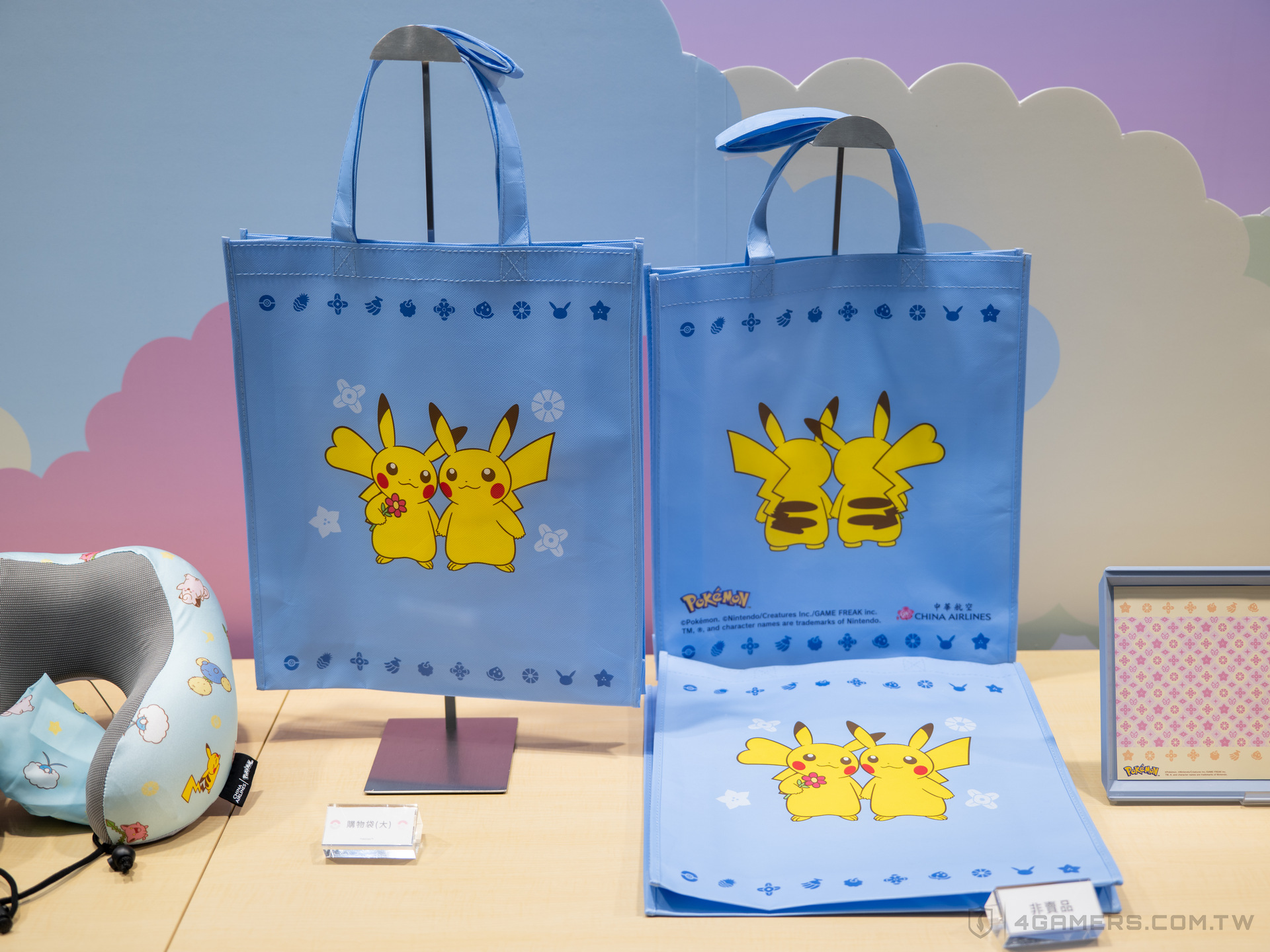 華航 皮卡丘彩繪機 CI2