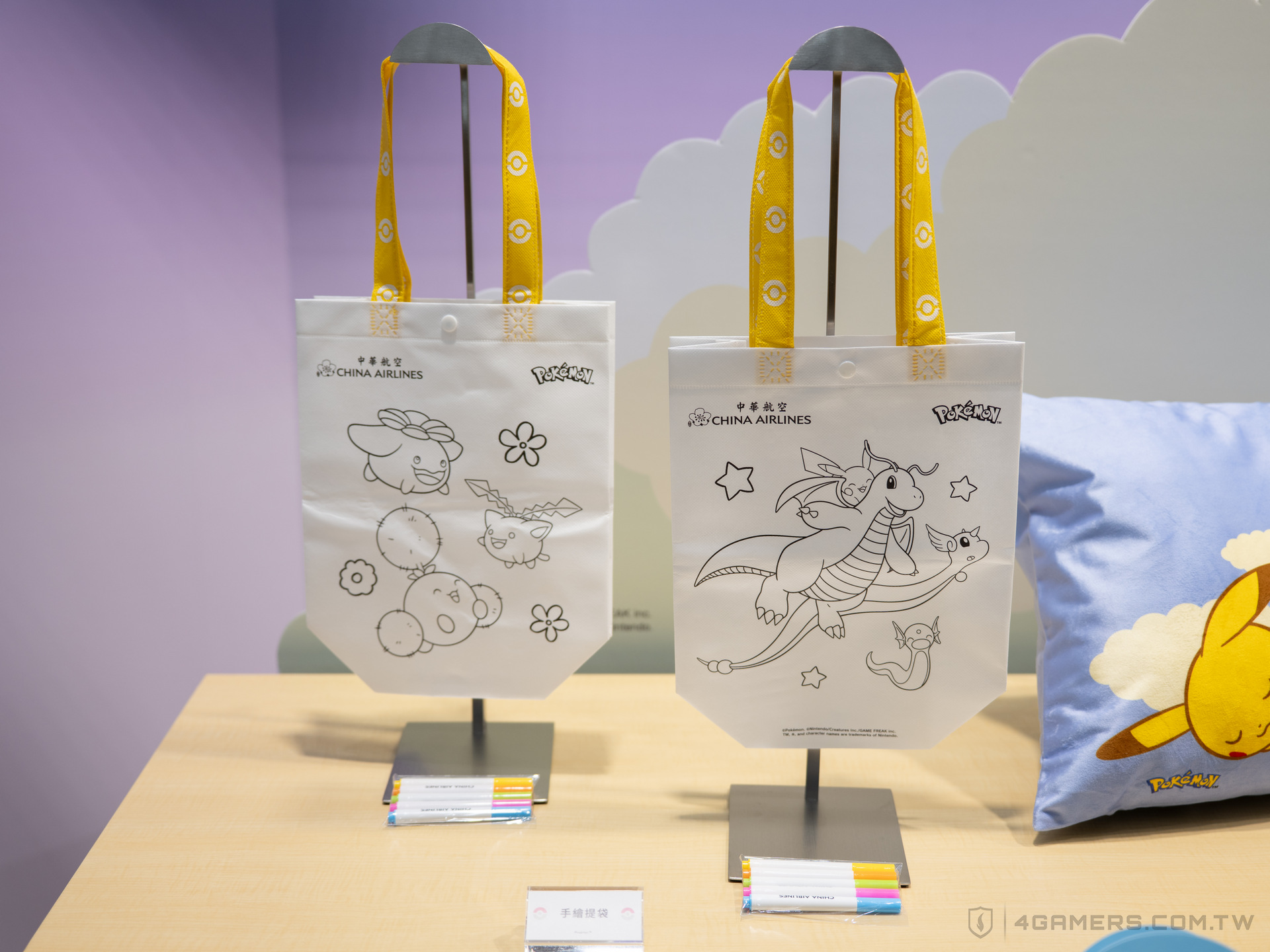 華航 皮卡丘彩繪機 CI2