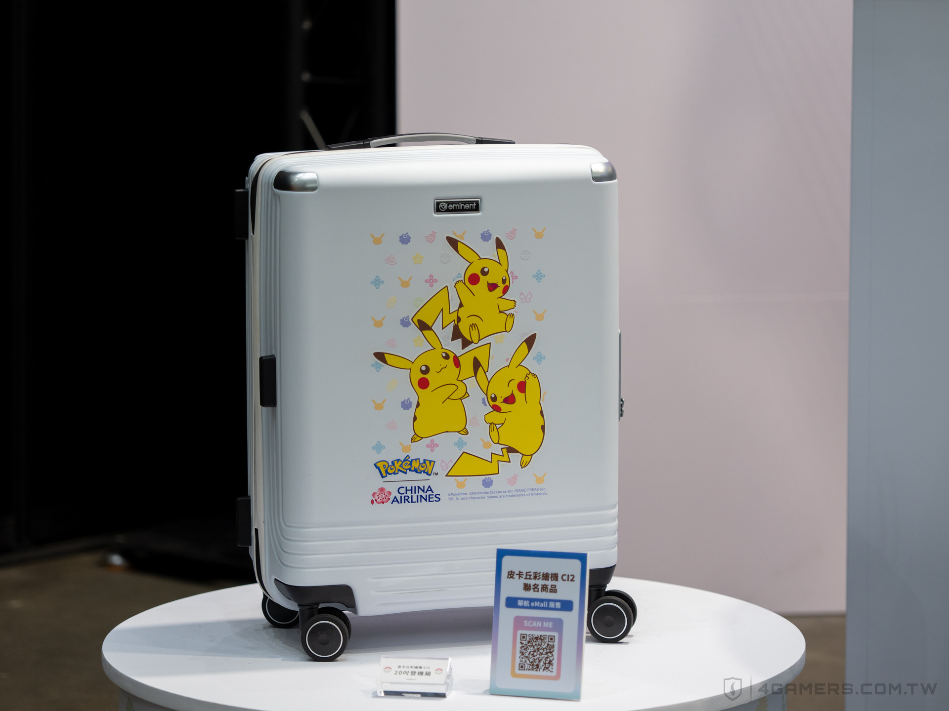 華航 皮卡丘彩繪機 CI2