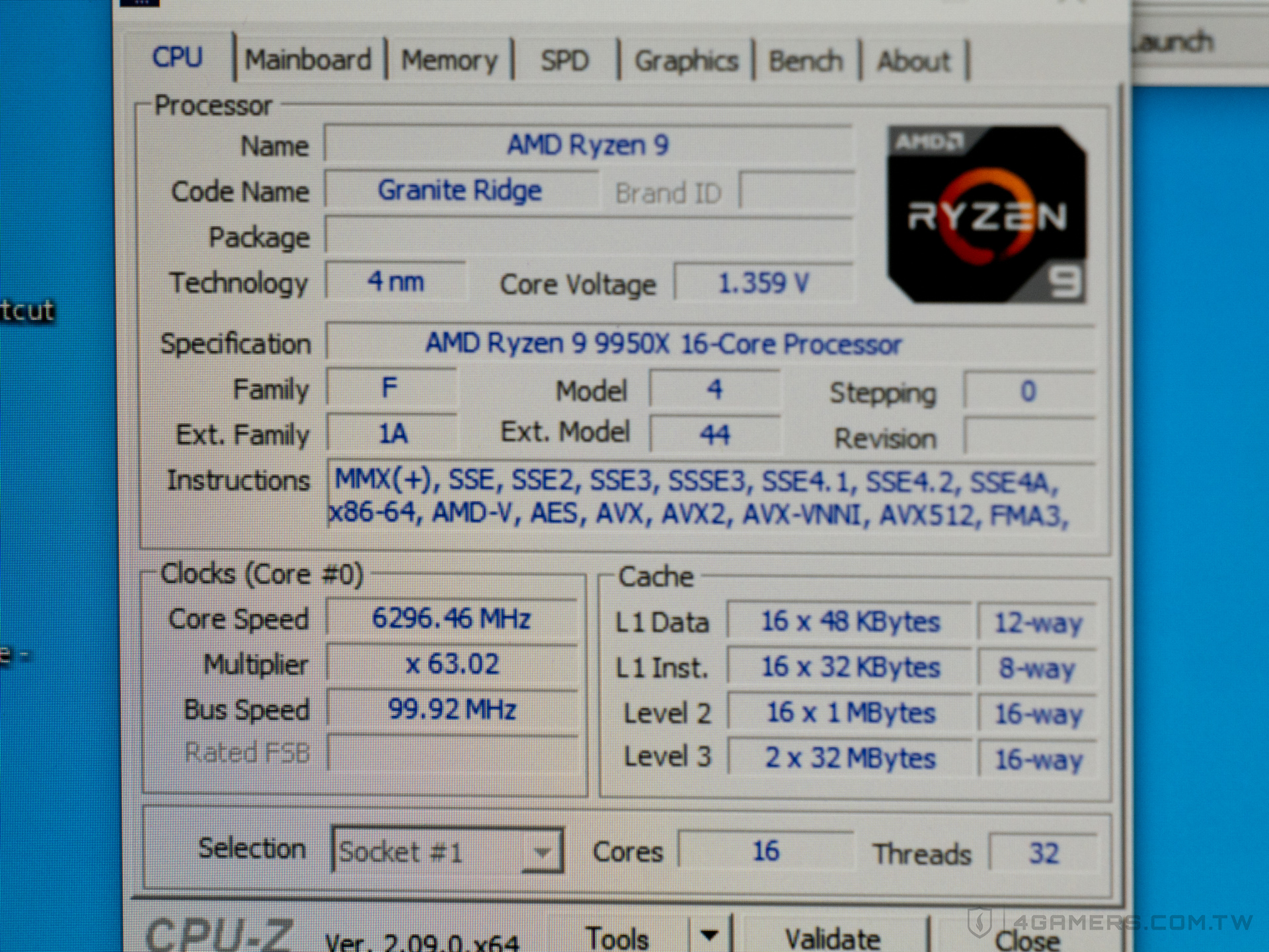 AMD Ryzen 9 9950X LN2 Overclocking