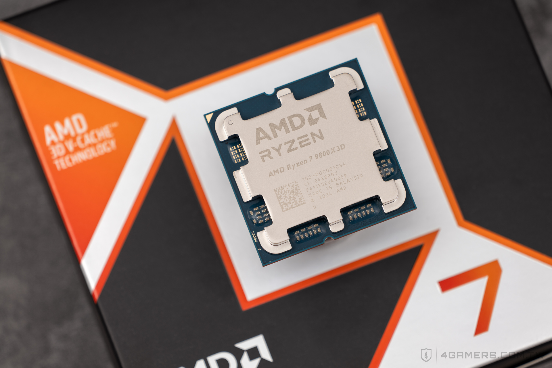 AMD Ryzen 7 9800X3D