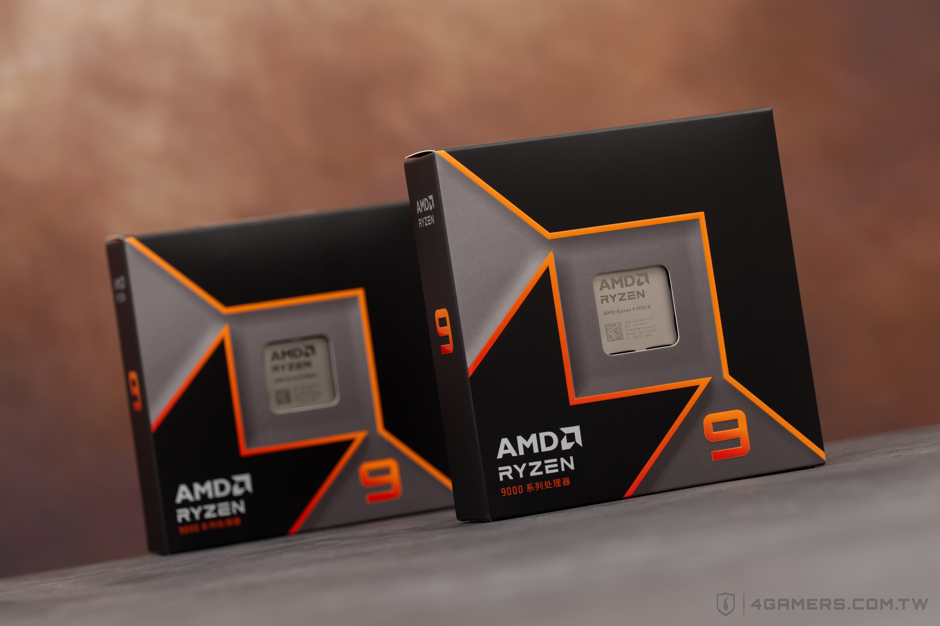 AMD Ryzen 9 9950X and 9900X