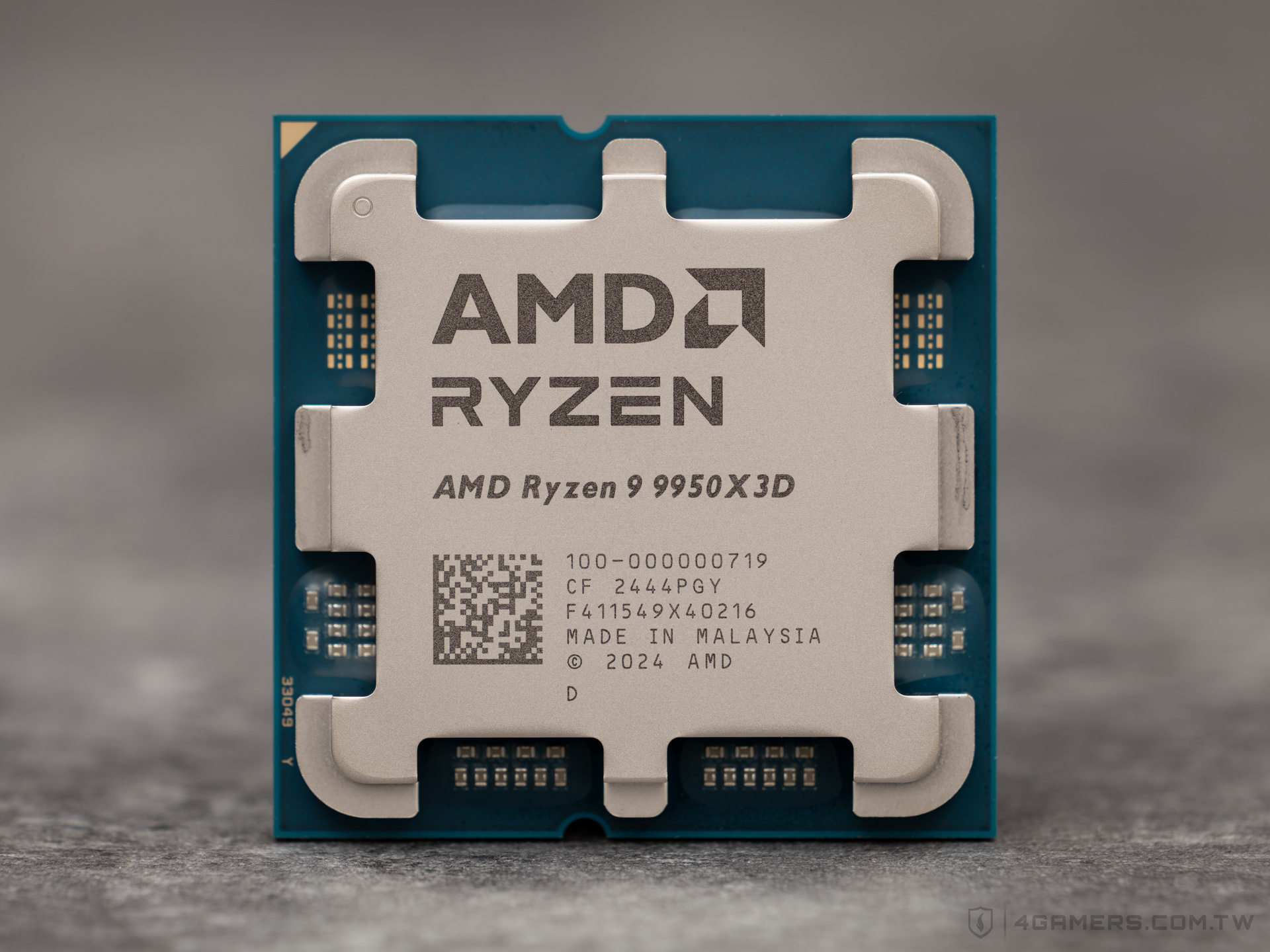 AMD Ryzen 9 9950X3D