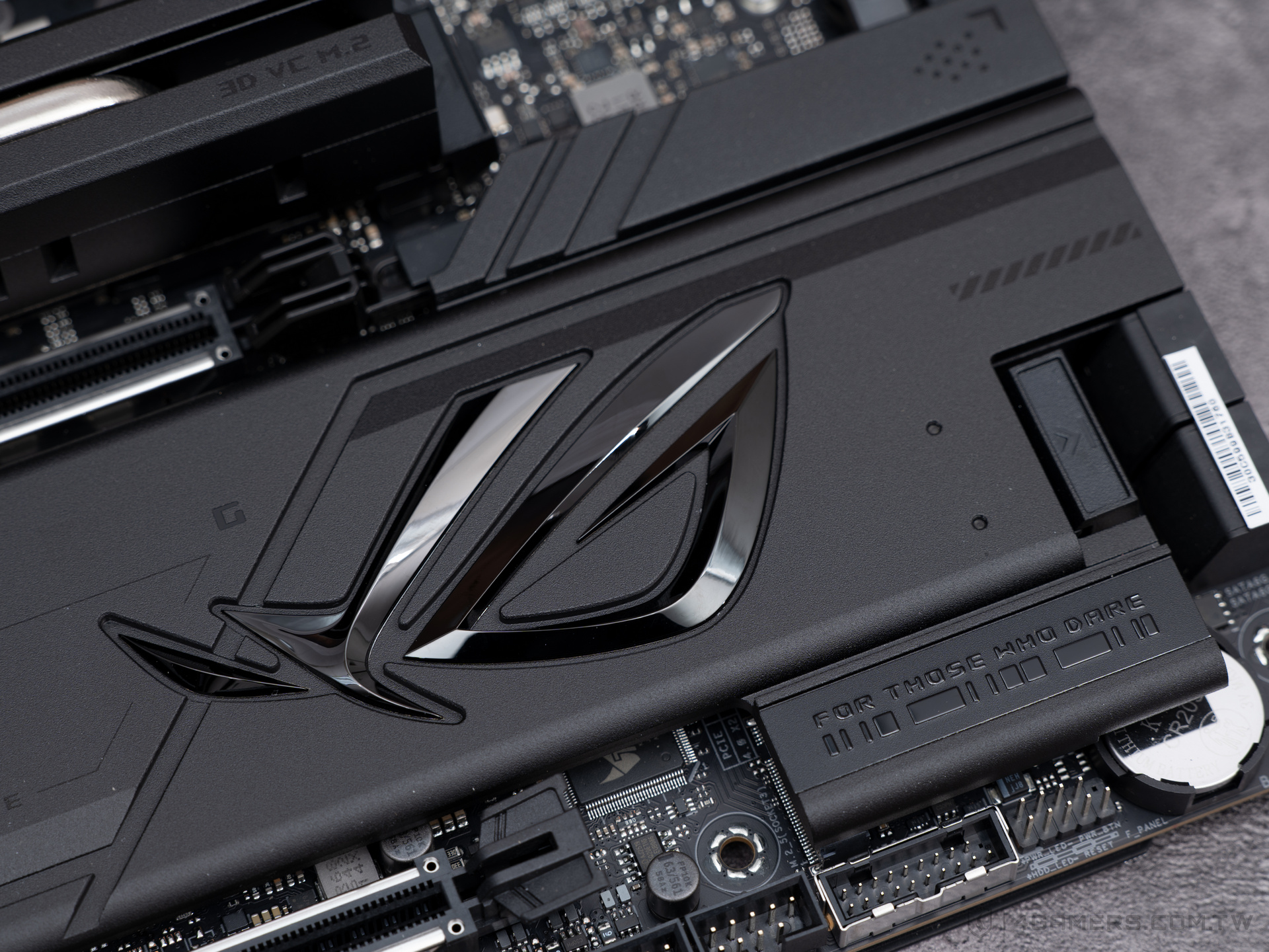 ASUS ROG Crosshair X870E Dark Hero