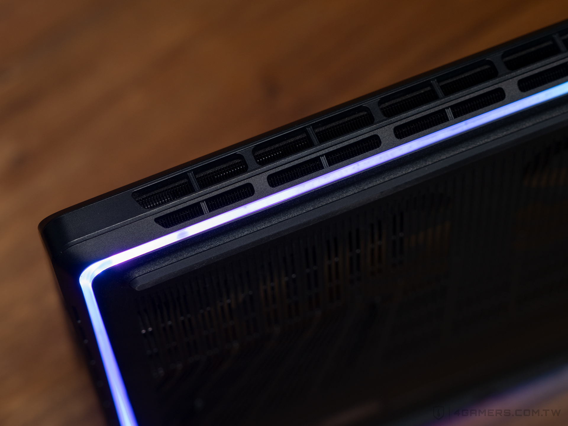 ASUS ROG Strix SCAR 18 2025 G835LX