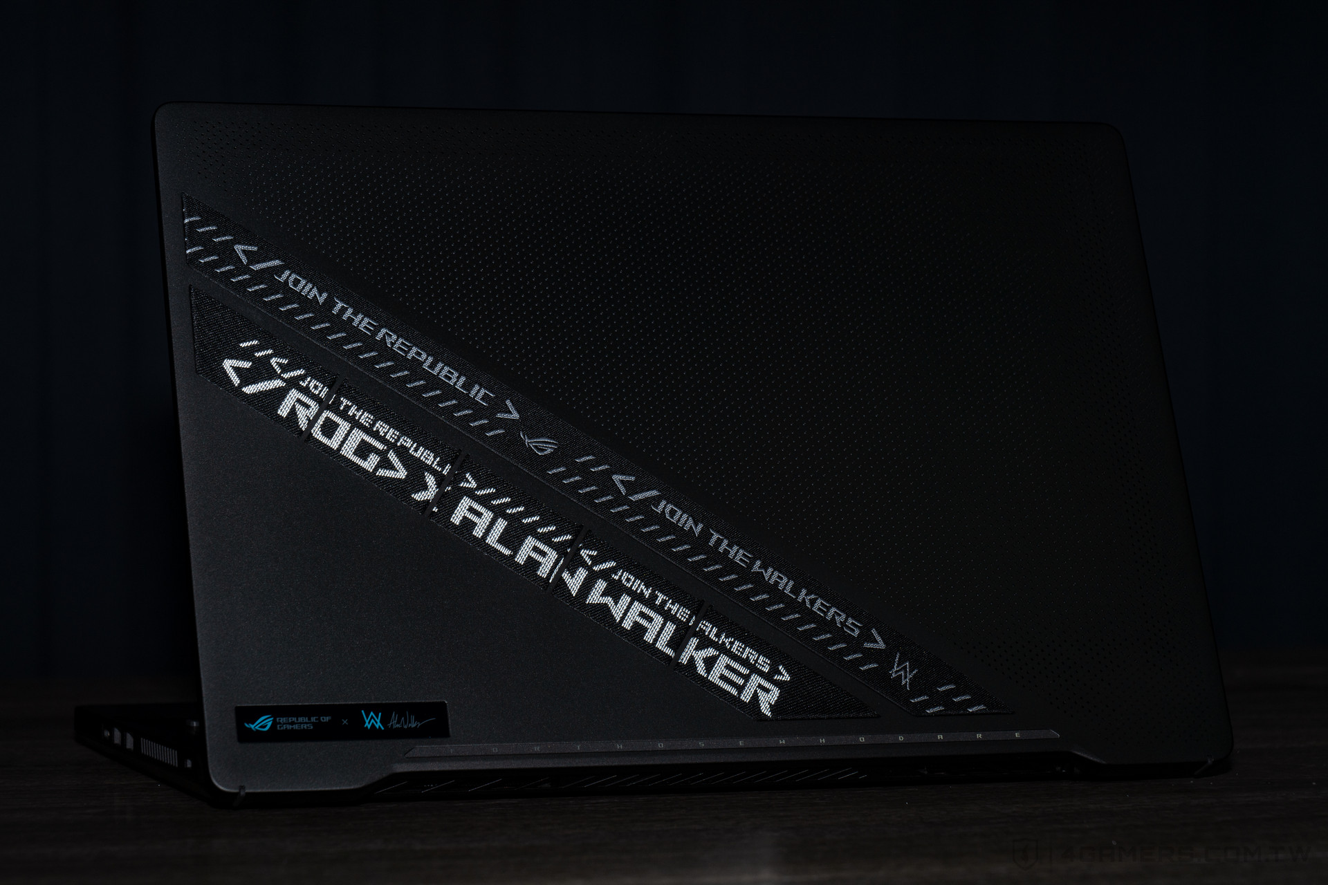 ASUS ROG Zephyrus G14 AW SE GA401QEC