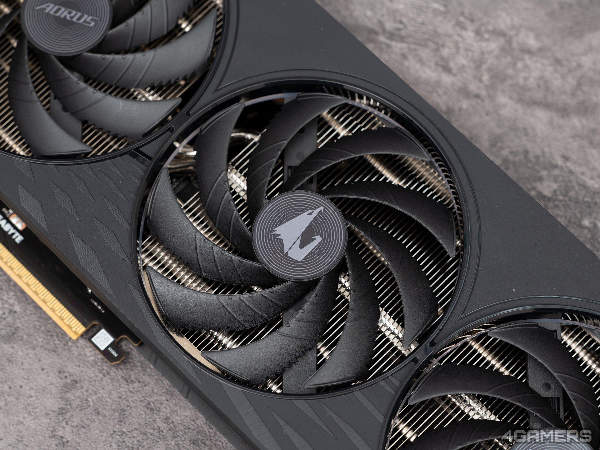 GIGABYTE AORUS GeForce RTX 5060 ELITE