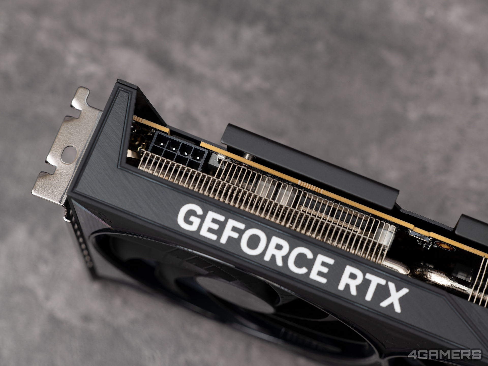 GIGABYTE AORUS GeForce RTX 5060 ELITE