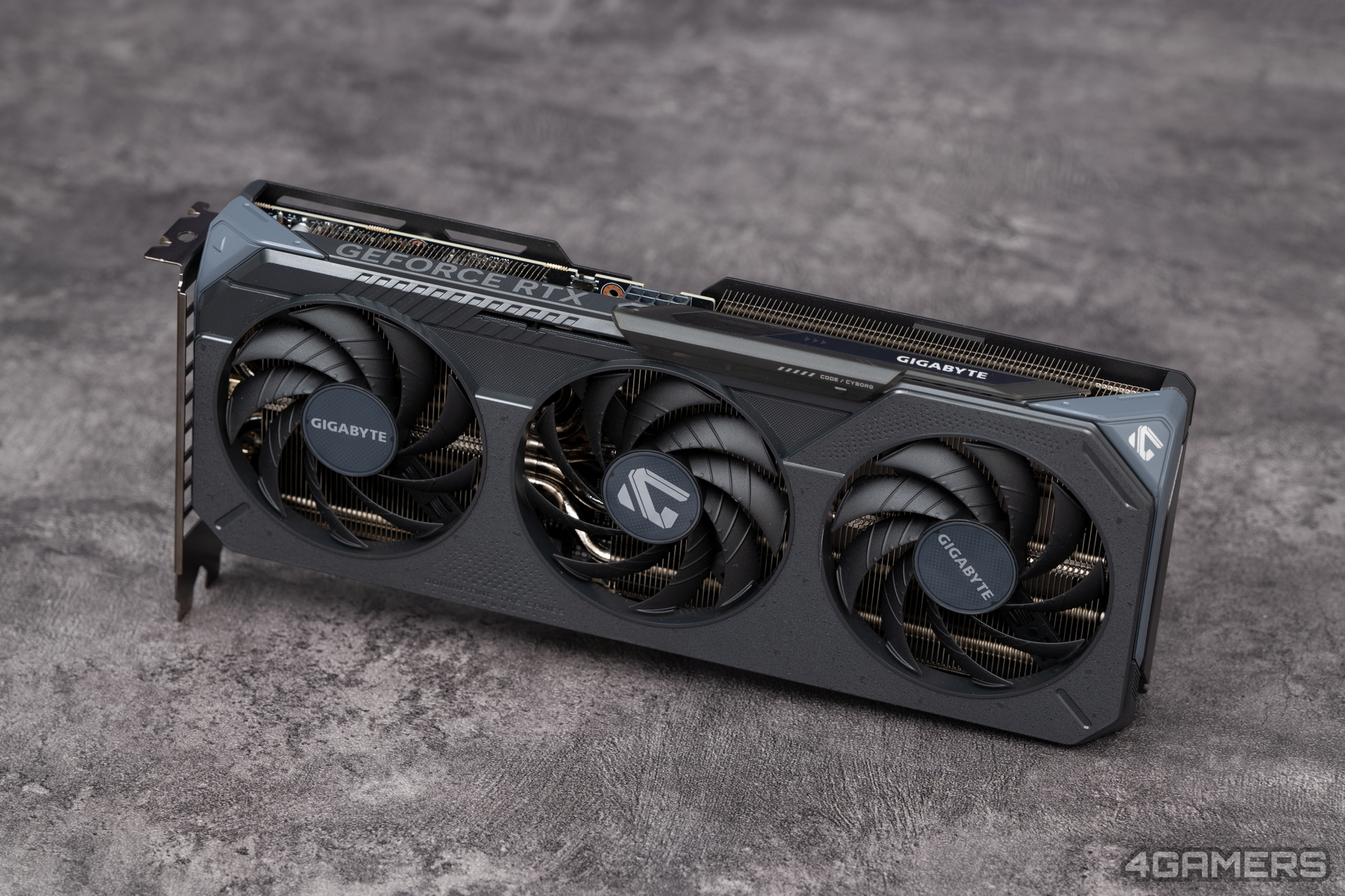 GIGABYTE GeForce RTX 5060 Ti GAMING OC 8G