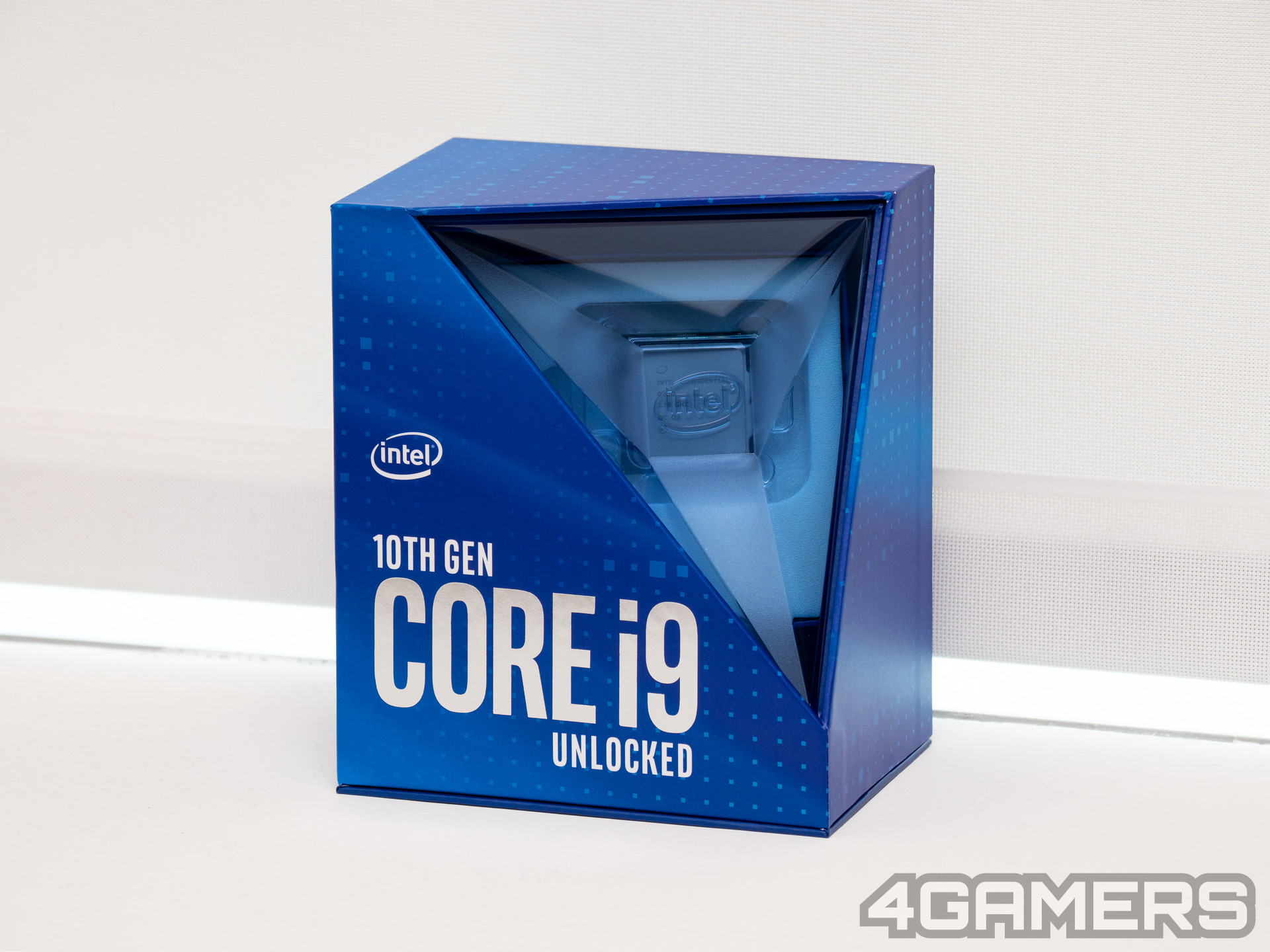 Intel Core i9-10900K Retail Box