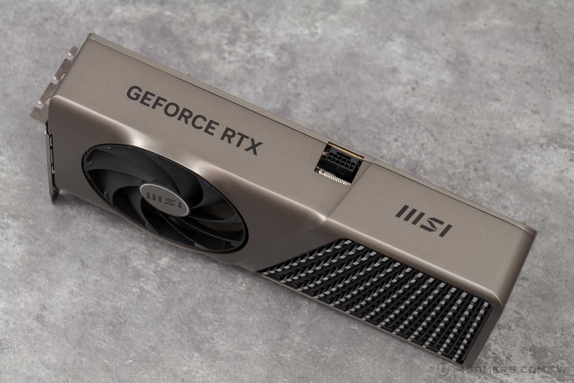 MSI GeForce RTX 4080 SUPER Expert