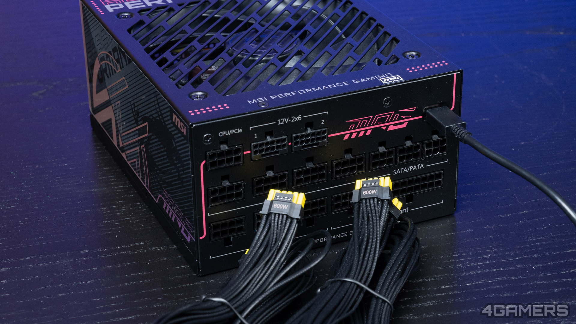 MSI MPG Ai1600TS PCIE5