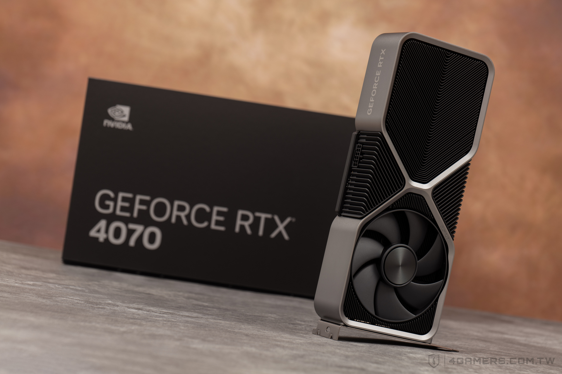 NVIDIA GeForce RTX 4070 Founders Edition創始版評測：追平RTX 3080、DLSS再領先50% ...