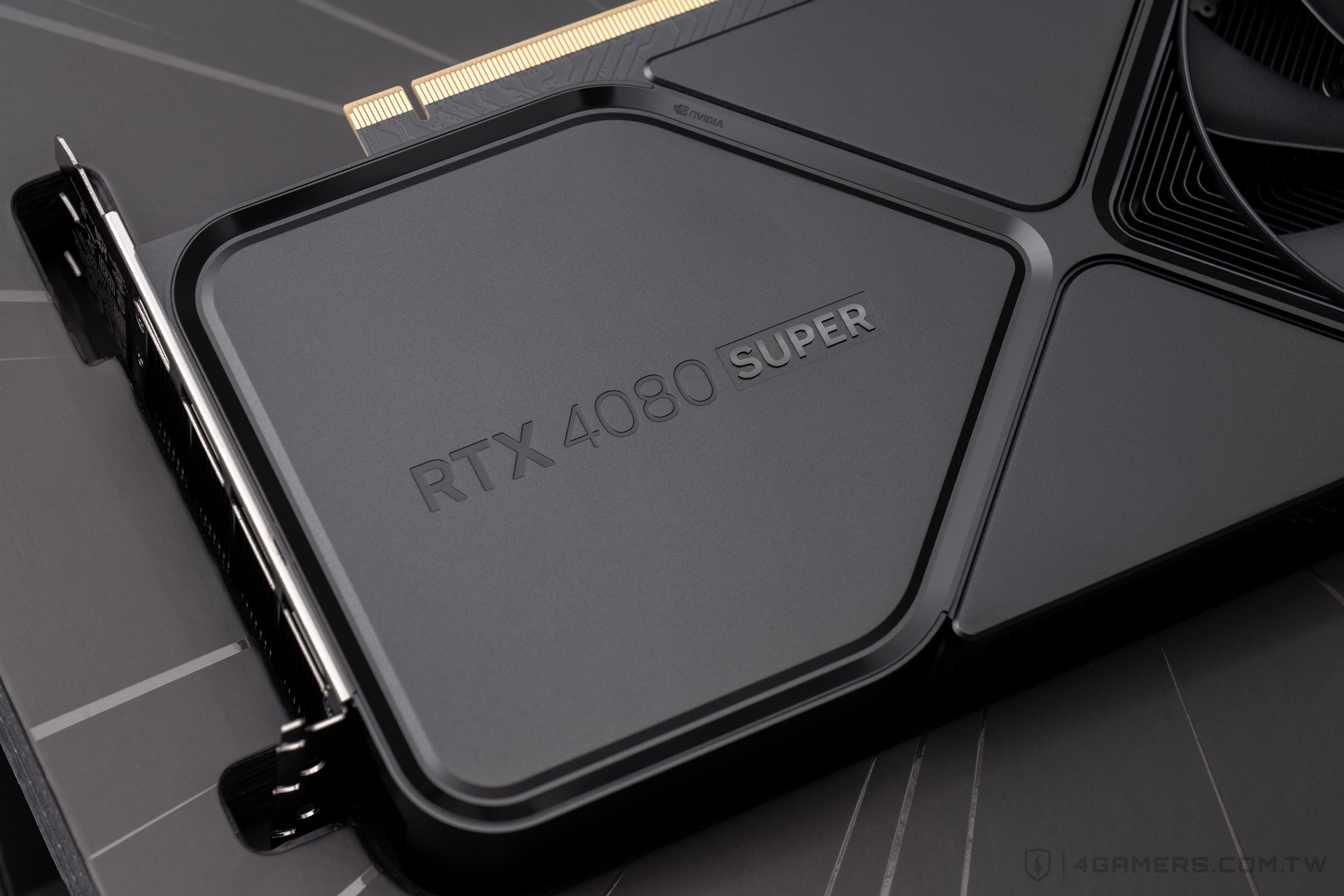 NVIDIA GeForce RTX 4080 SUPER Founders Edition