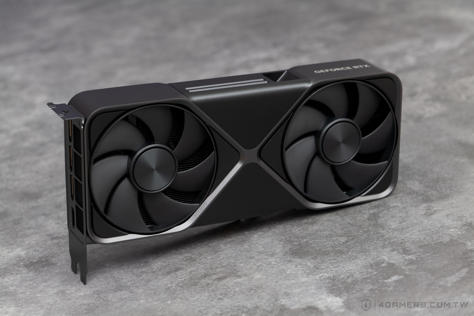 NVIDIA GeForce RTX 5070 Founders Edition