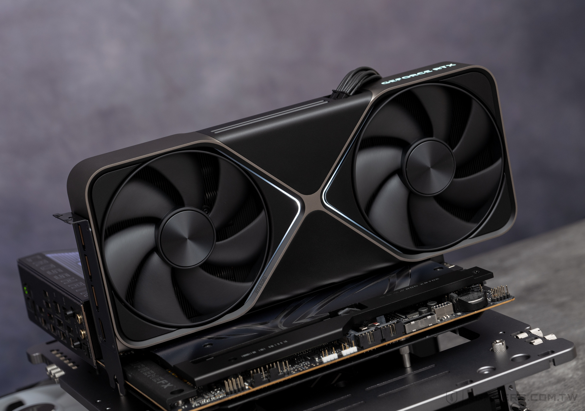 NVIDIA GeForce RTX 5080 Founders Edition