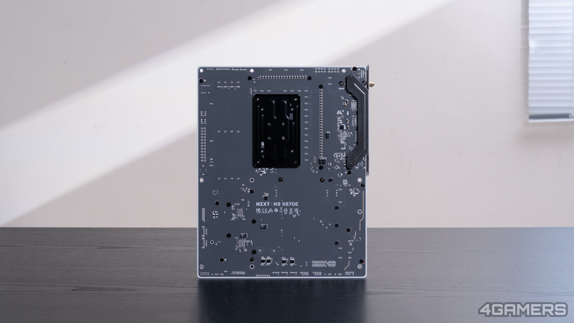 NZXT Z9 X870E