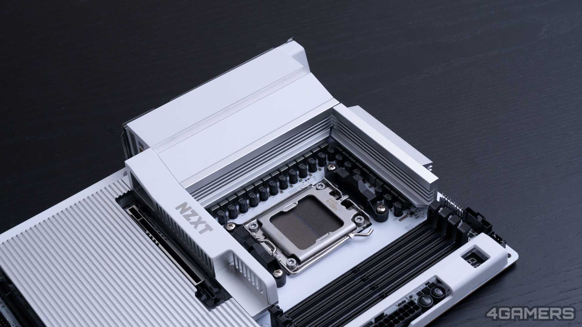 NZXT Z9 X870E