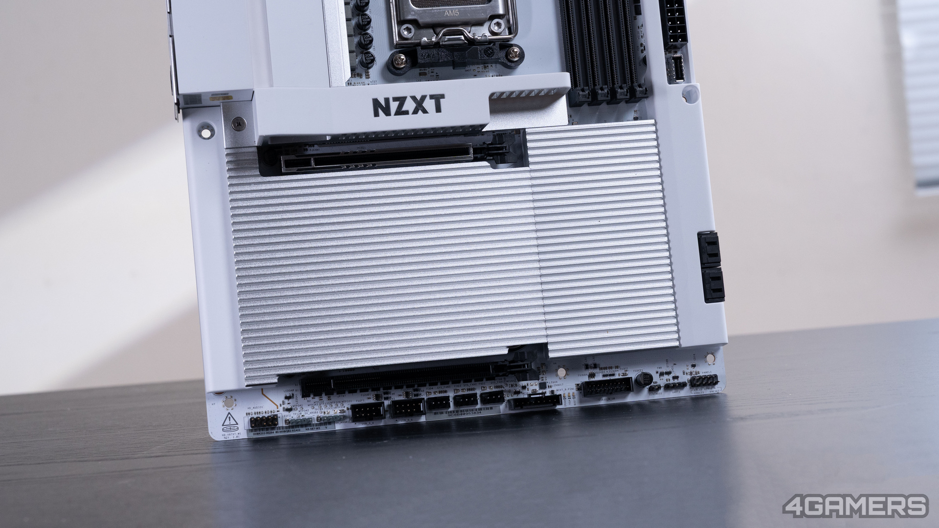 NZXT Z9 X870E