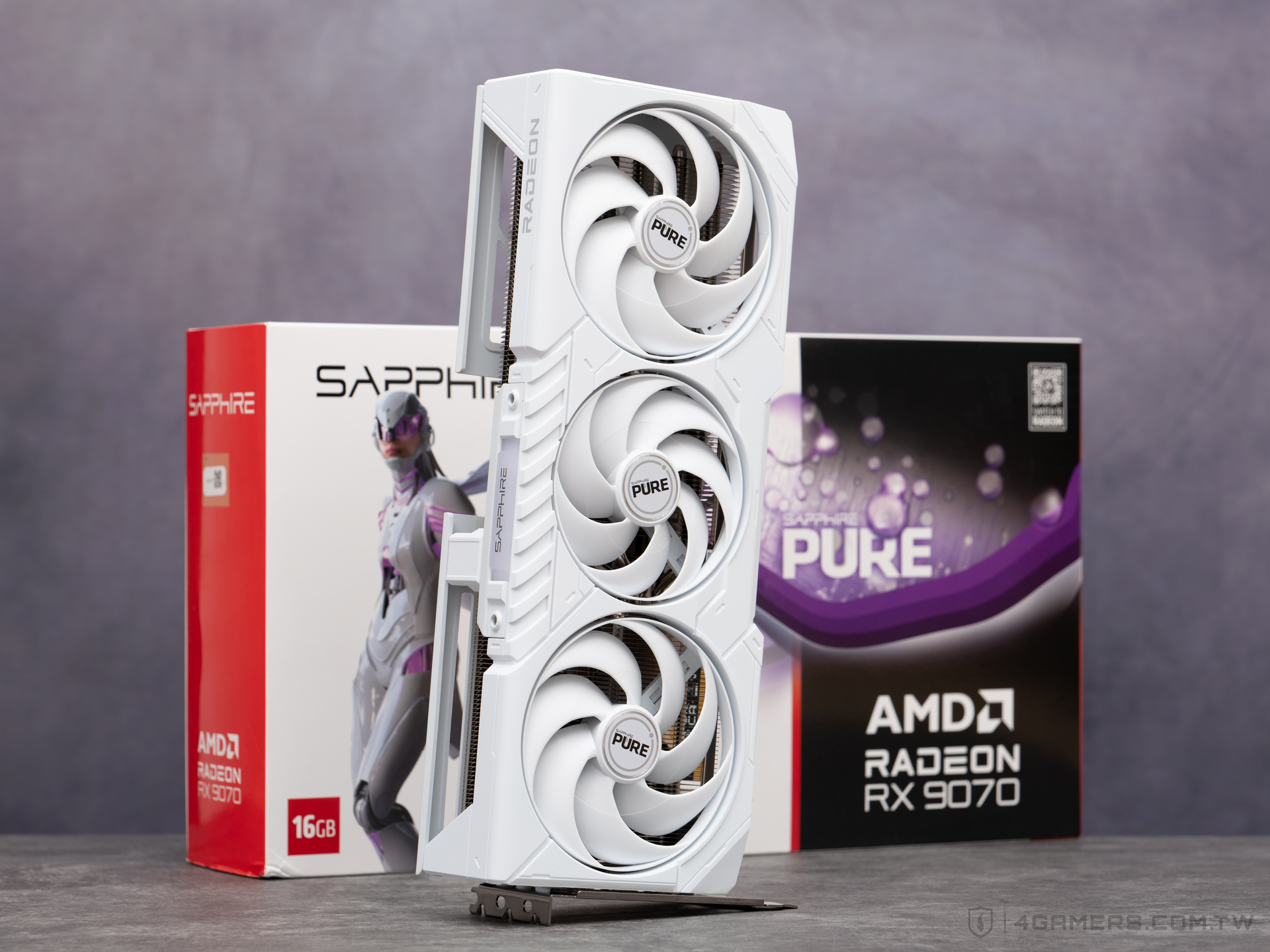 SAPPHIRE PURE Radeon RX 9070 XT and RX 9070