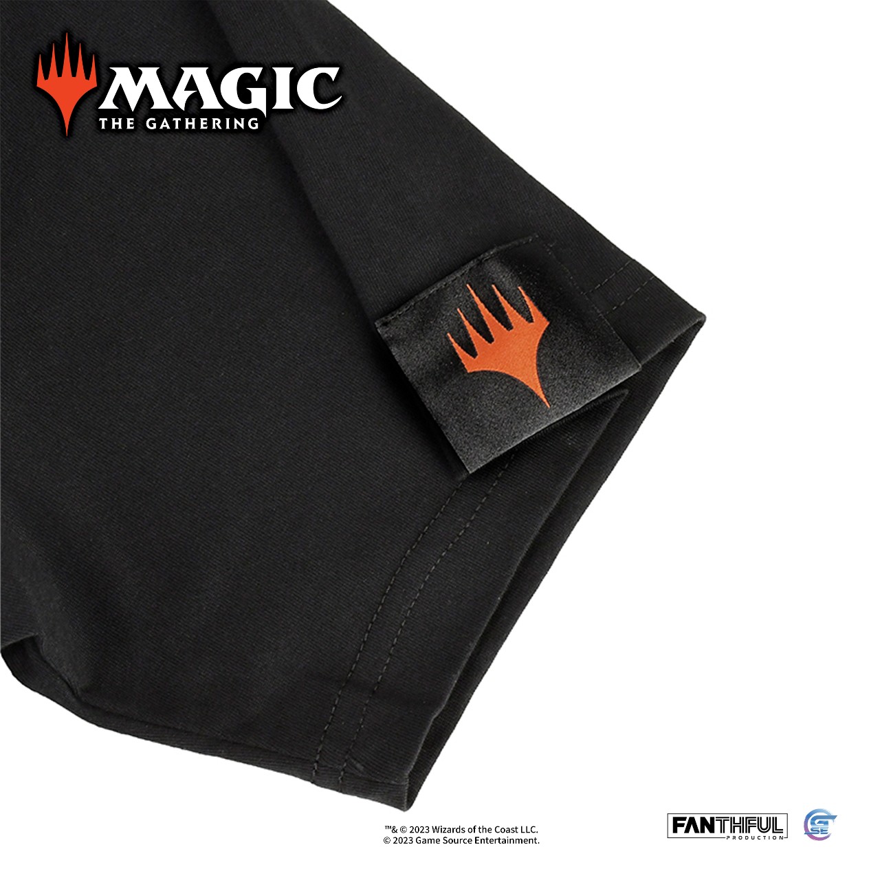 Magic The Gathering_product shot_T-shirt BK_03