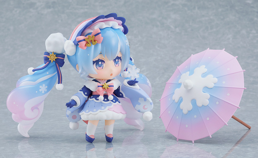 2023雪初音黏土人、figma「雪未來冬麗Ver.」，重現黎明天空粉嫩的漸層 