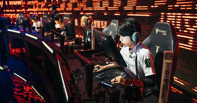 VALORANT Champions Tour 2023: Pacific LCQ Summary of the 3rd day of the tournament, two well-known Esports agencies take turns in intense shows.  Until the race dragged up to 40 laps