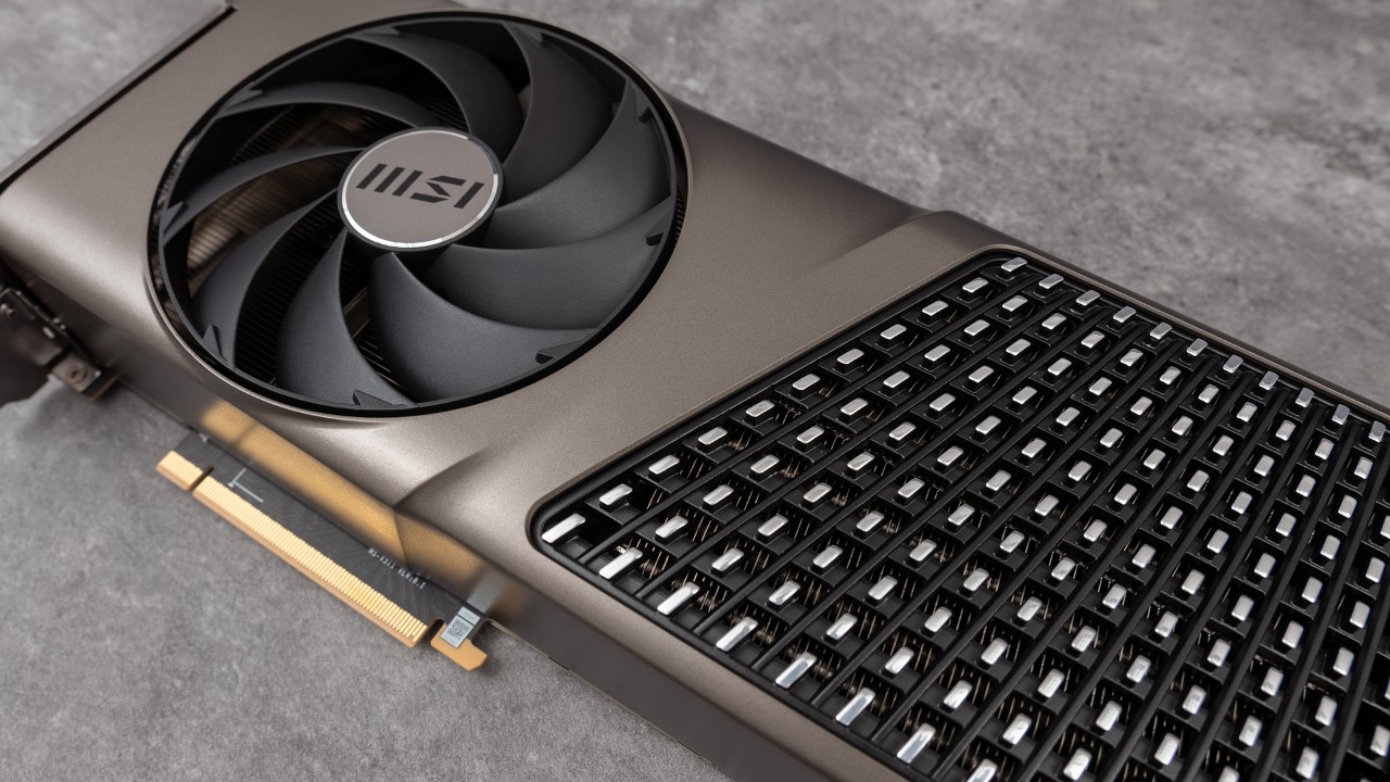 MSI GeForce RTX 4080 SUPER Expert Review: Performance and Design Analysis