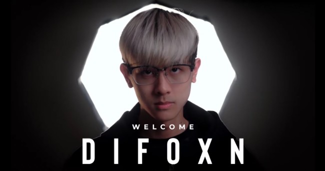 RoV Red Hawk Talon Esports unleashes a punch to debut Difoxn talent thumbnail
