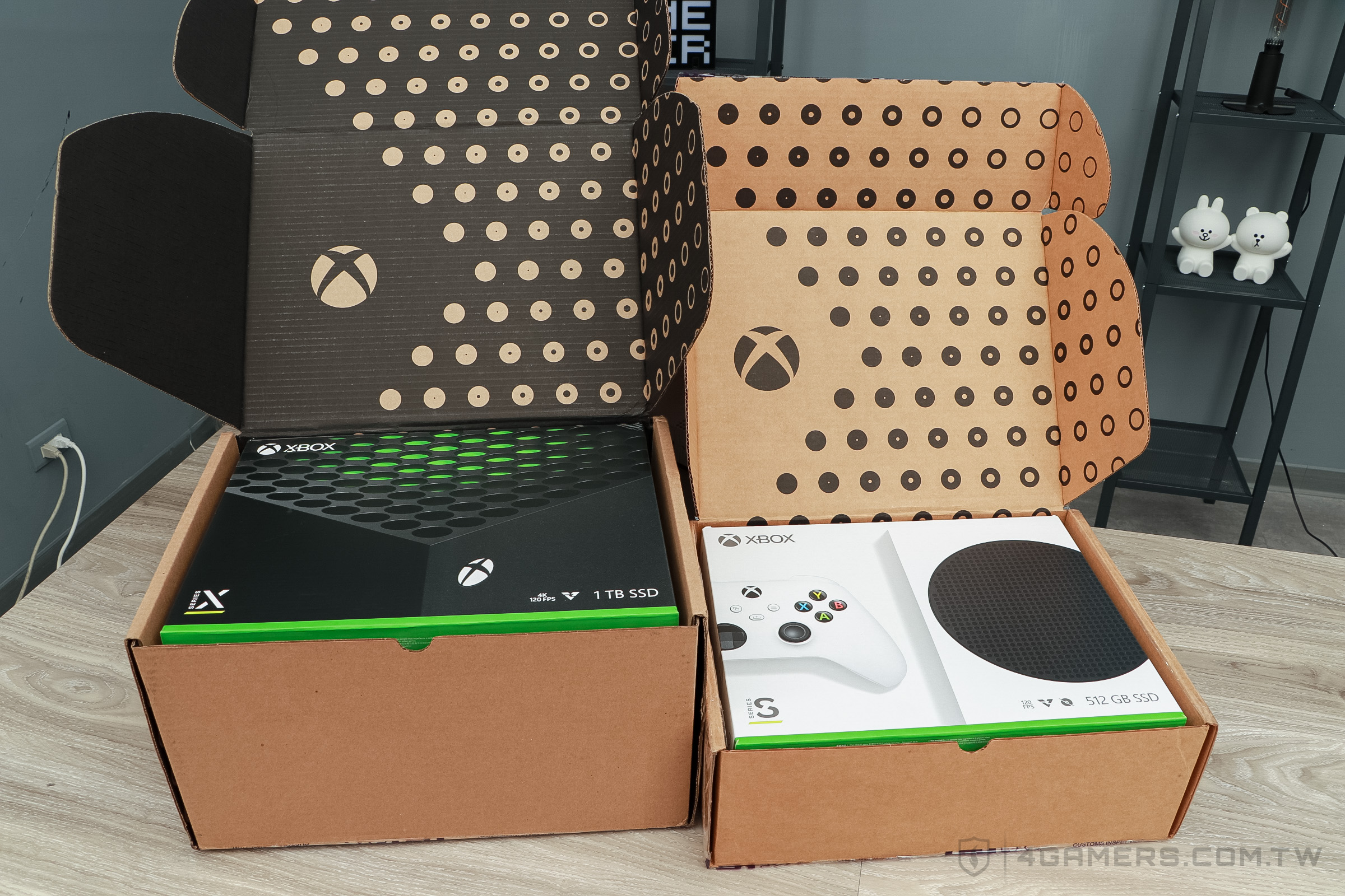 開箱！Xbox Series X|S次世代雙主機抵台，外箱設計有巧思| 4Gamers
