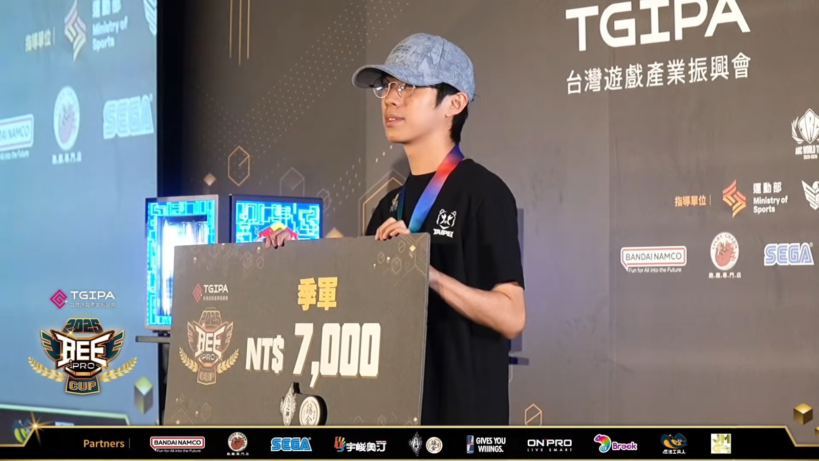 VS--YouTube-BeeProCup2025Day3StreetFighter6-672’53”