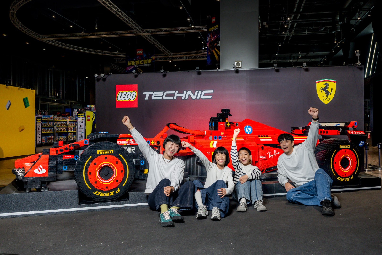 11比例樂高F1法拉利首度震撼來台,邀請賽車迷打卡朝聖