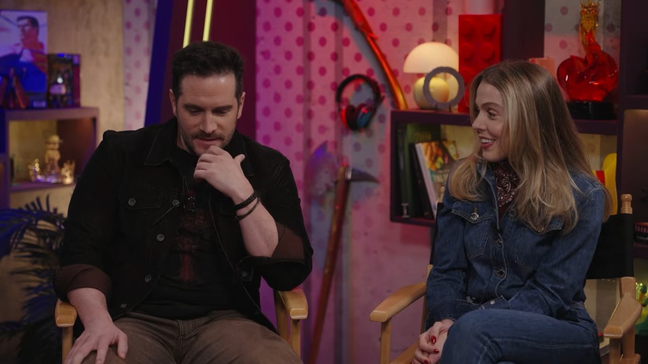 VS--YouTube-ResidentEvilRequiemsLeonandGraceActorsTalkCreatingDreadandLingeringHumanity-0’59”