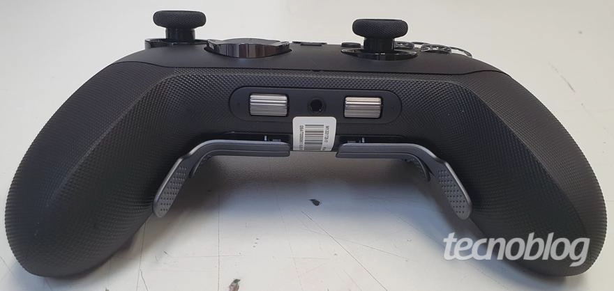 xbox-elite-3-2113-4