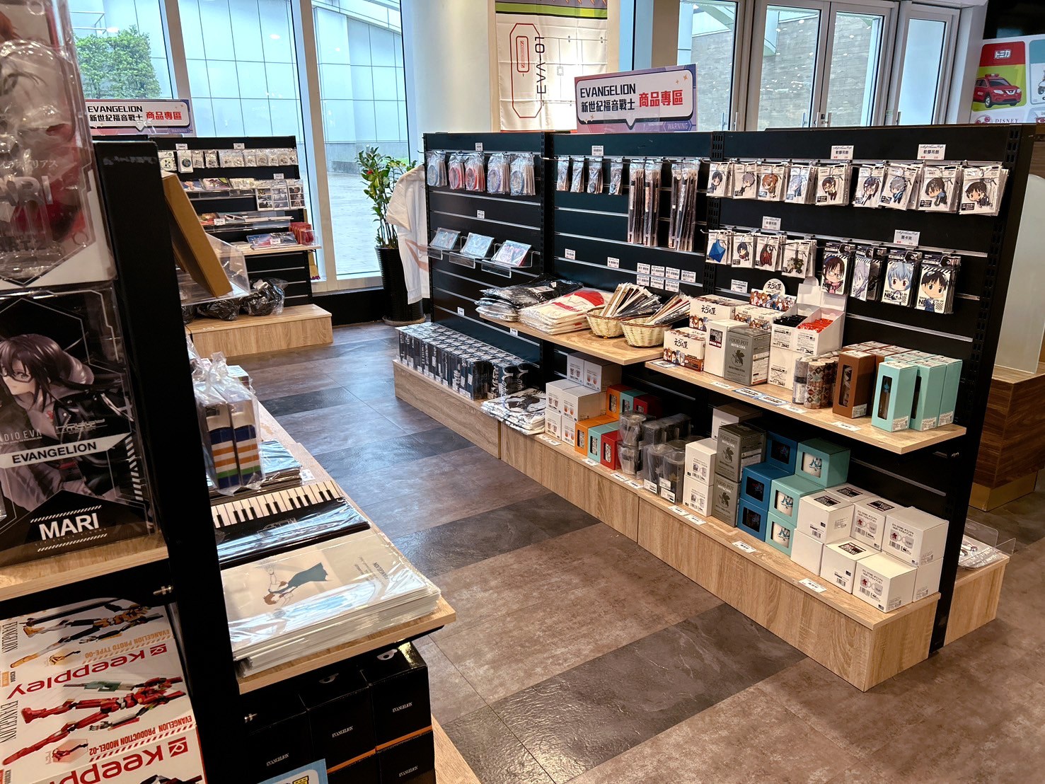 豐富周邊商品 (2)