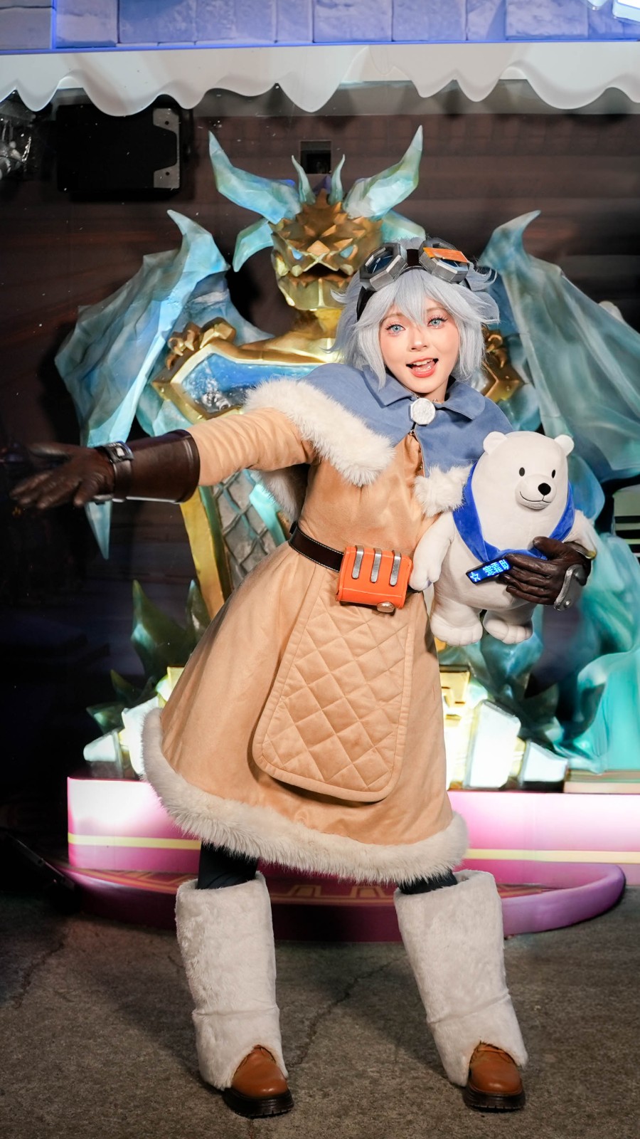 也是超可愛茉莉與巨龍王座 (Coser 亞織)