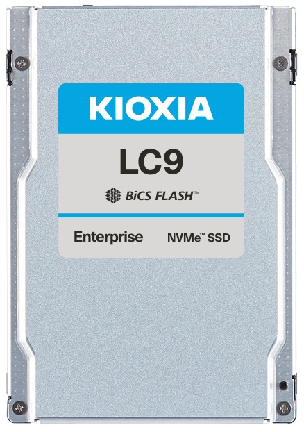 KIOXIA_LC9_2.5_front_low