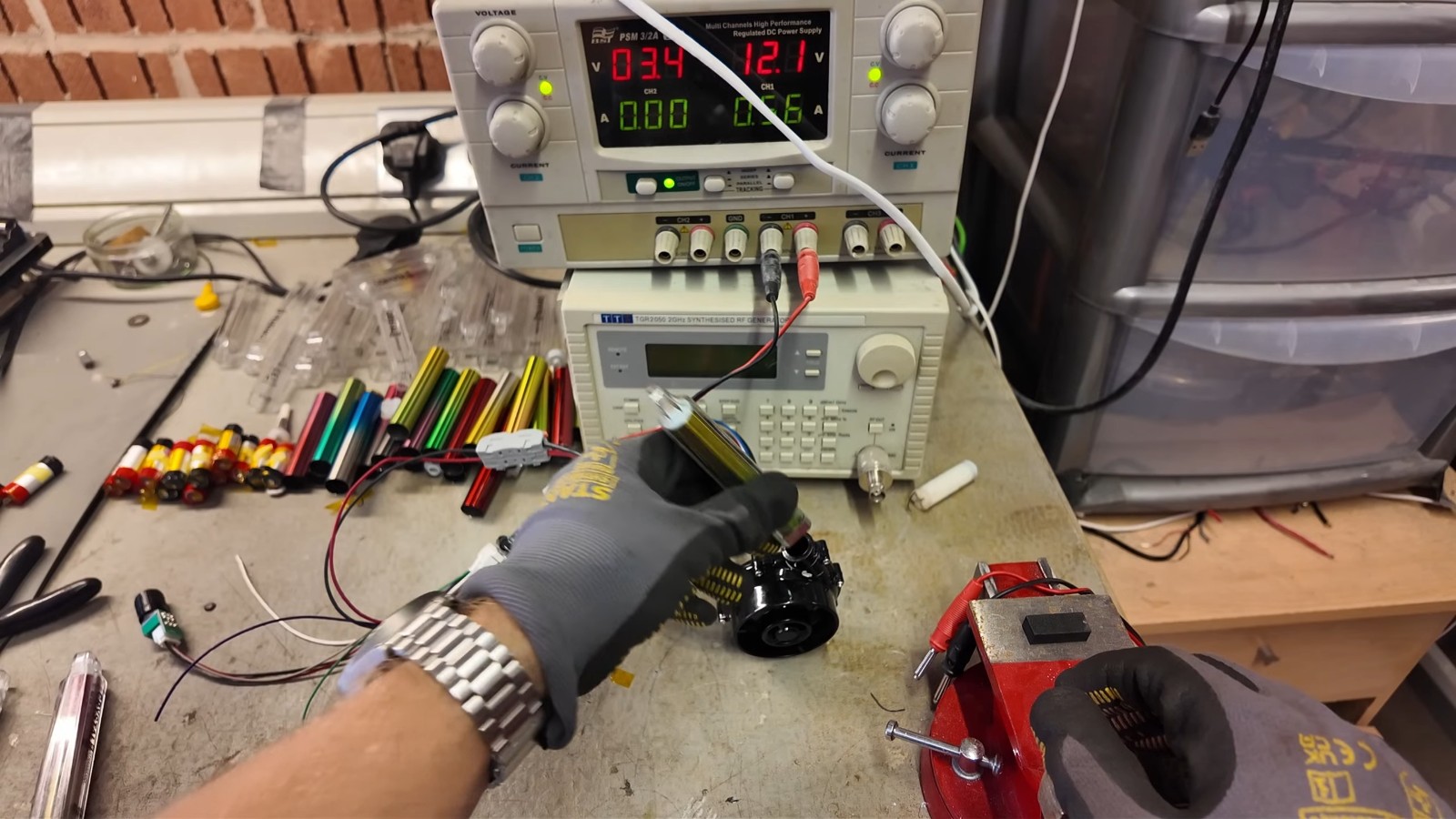 youtu.be-dy-wFixuRVU (7)