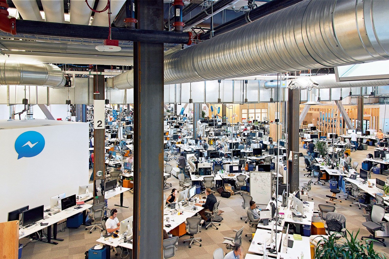 facebook_hq_menlo_park_574400304b4bb